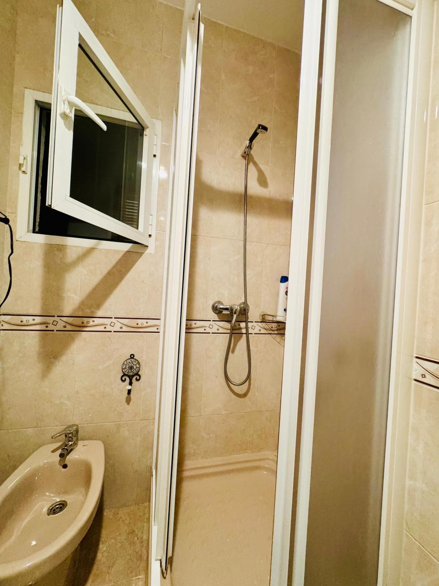 Pisos Baraja Gl Madri Exterior foto